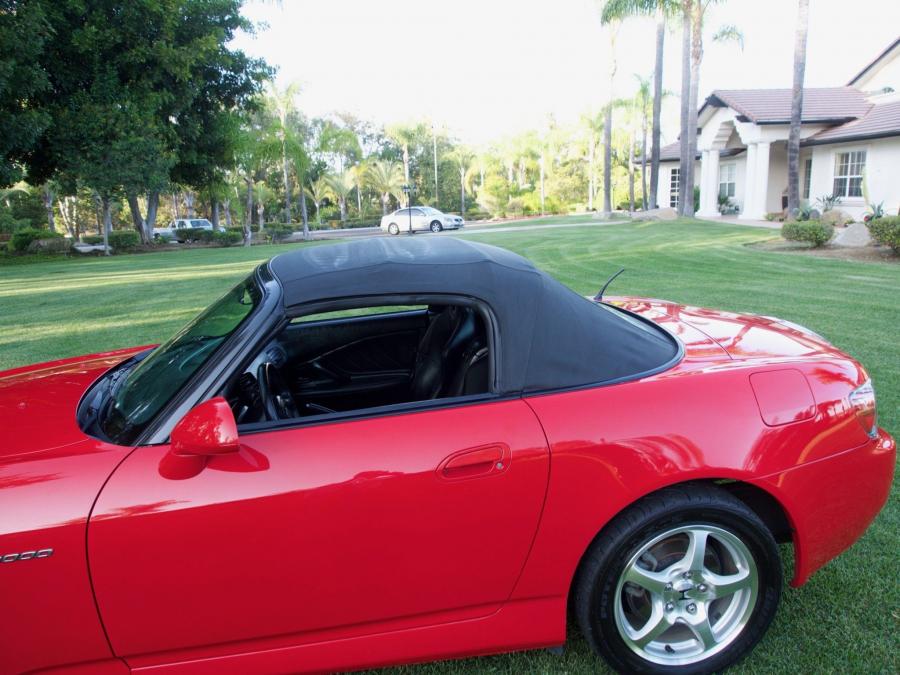 Детали экстерьера Honda S2000 (AP1) 2000 года  (фото 22 из 131)